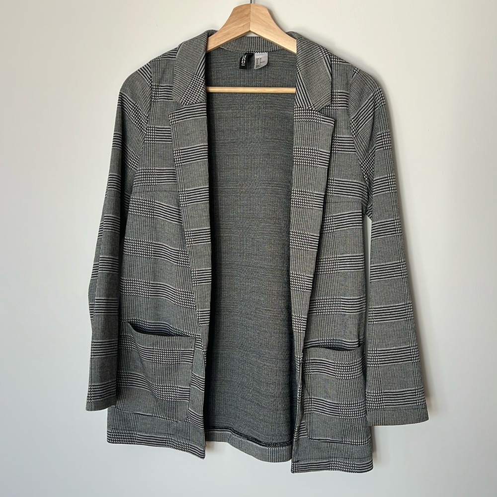 H&M | Black & White Plaid Fitted Blazer